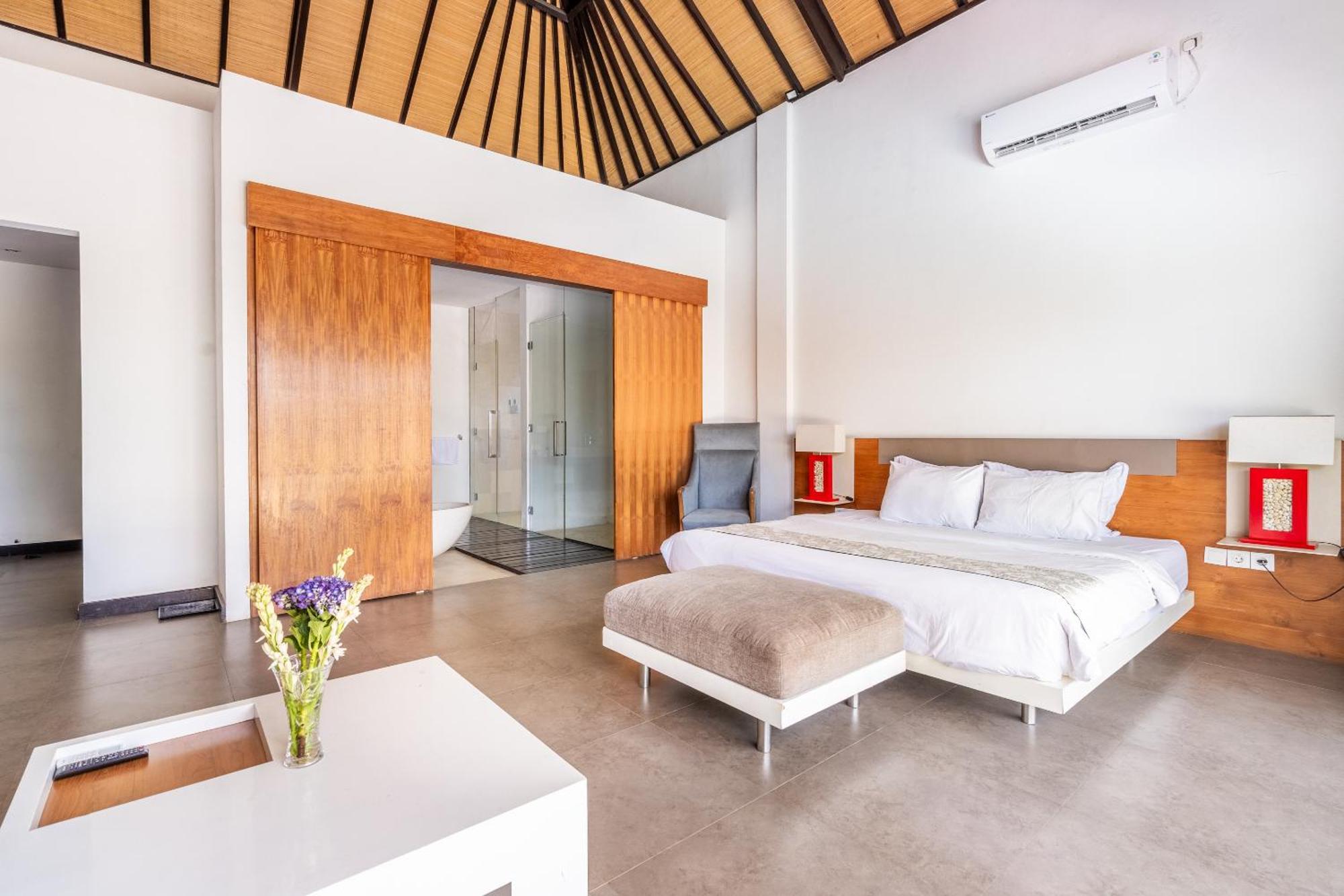 บูทิก วิลลา โดเรแทนธ์ Villa อูงาซัน ภายนอก รูปภาพ